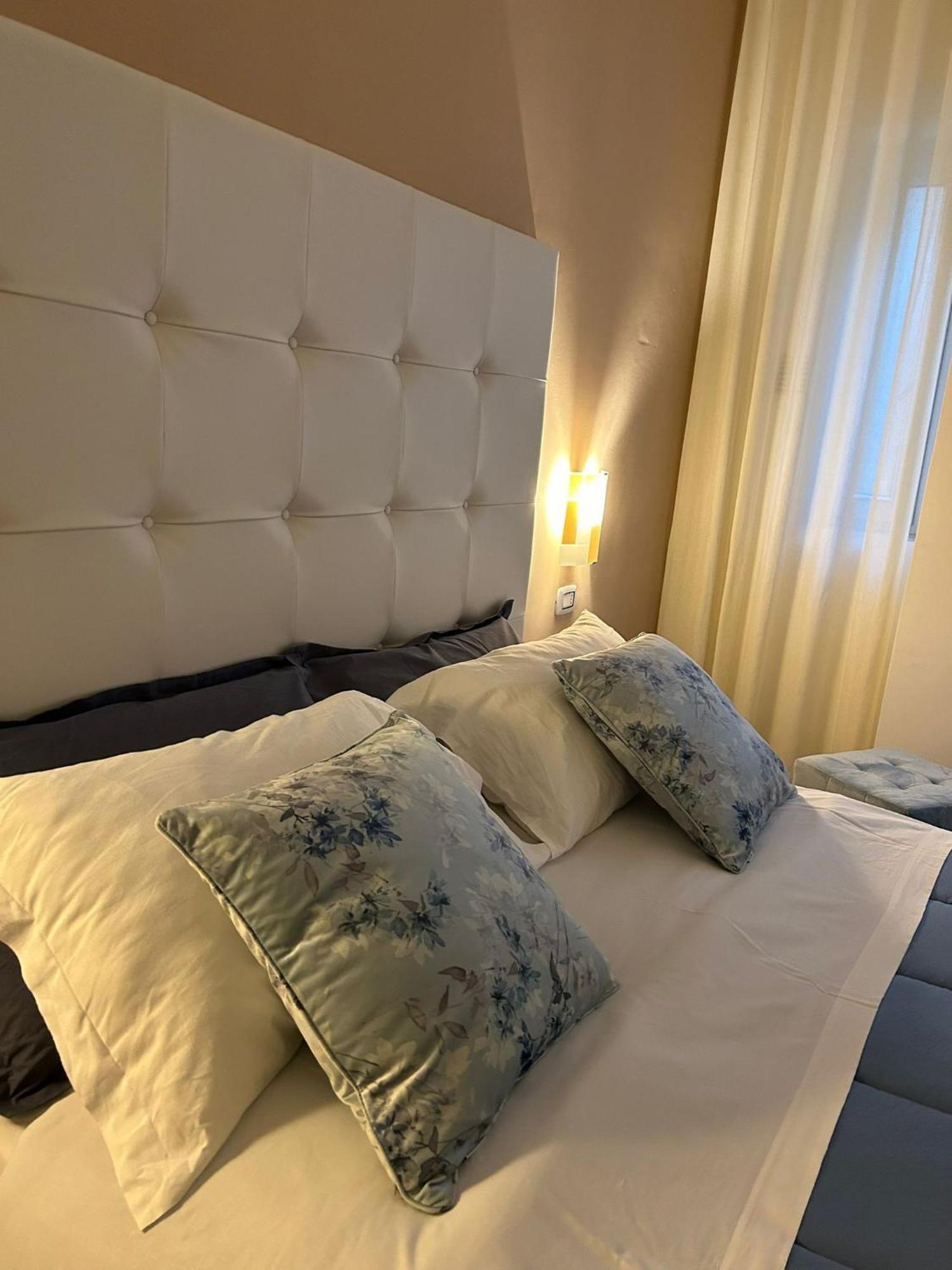 Tiziana'S House Bed & Breakfast Salerno Eksteriør bilde